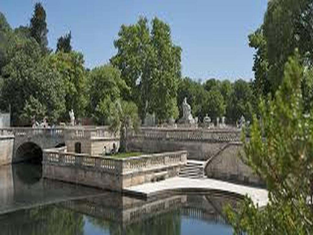 Chambres D'Hotes Des Huppes Nimes Exterior foto